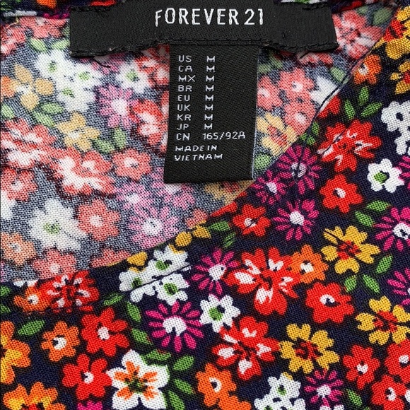 Floral t-shirt flared sleeves - Picture 2 of 4